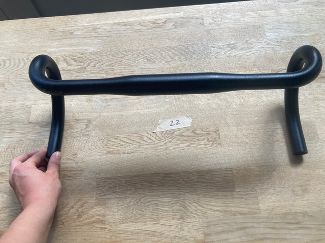 22. Cannondale Alloy Road Handlebars - 440mm