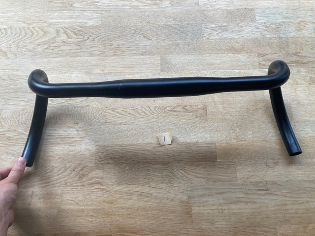 1. Cannondale Gravel Handlebar - Alloy - 440mm