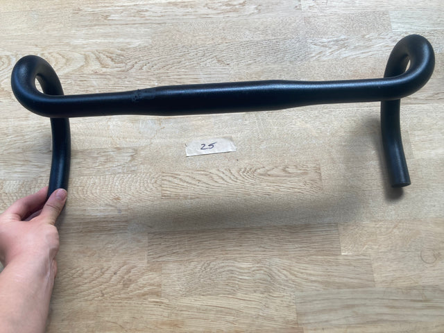 25. Cannondale Alloy Road Handlebar - 440mm