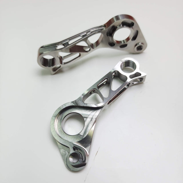 Sixweel Titanium Direct Mount RD Hanger for Specialized