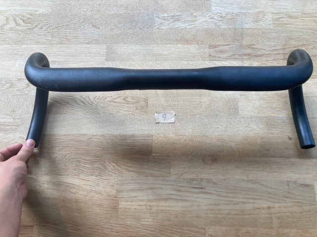 9. Alloy Gravel handlebar - 440mm