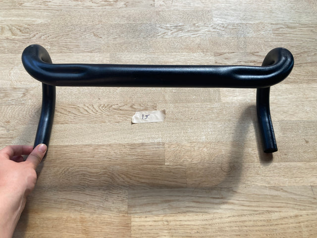 15. Bontrager Elite Isozone VR-SF Alloy Road Handlebar - 380mm