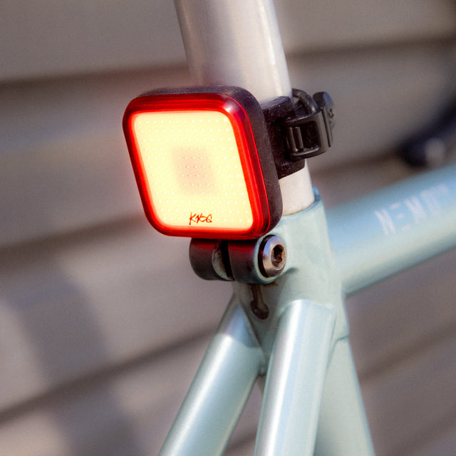 Knog Blinder Pro 700 and Blinder Square Light Set