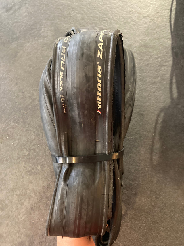 Used Vittoria Zaffiro Pro Slick Tyre - 700 x 25c