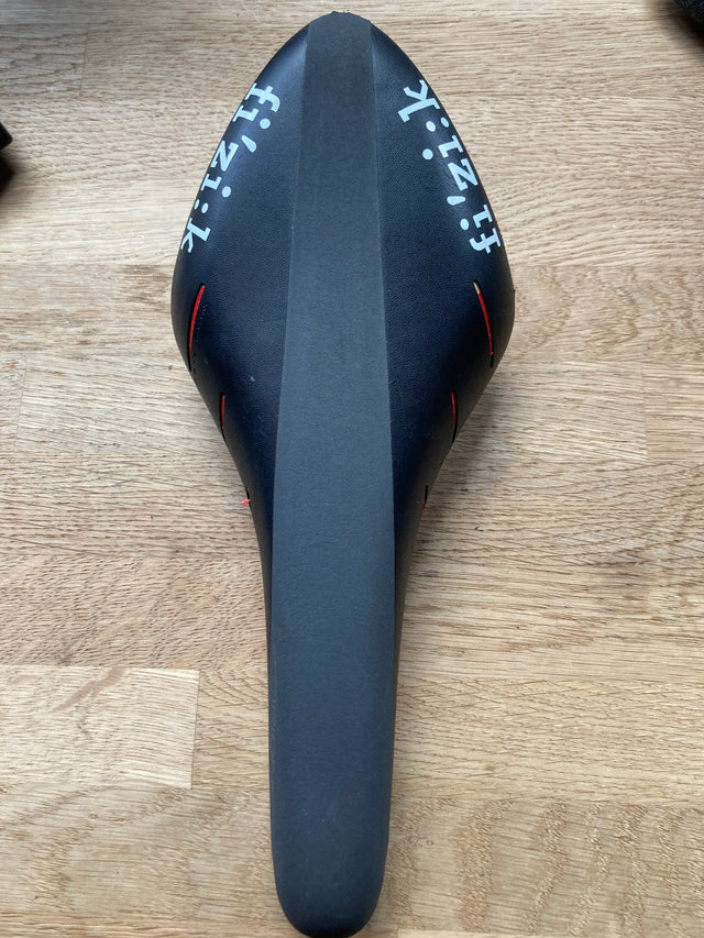 Fizik Carbon Arione R3 Saddle