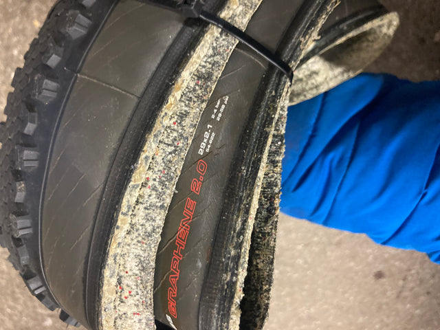 Vittoria Terreno Dry Gravel Tyre - 700 x 2.1