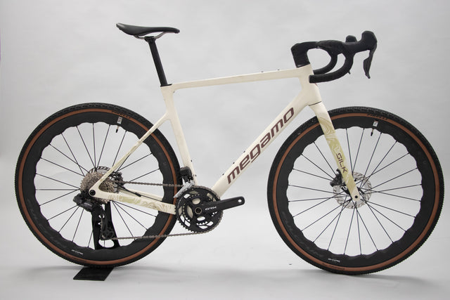 MEGAMO SILK GRAVEL RACE 01 SHIMANO GRX DI2 - MEDIUM