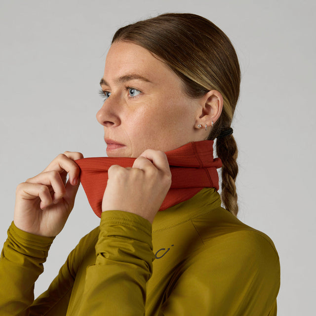 Velocio LUXE Thermal Collar in Red Ochre