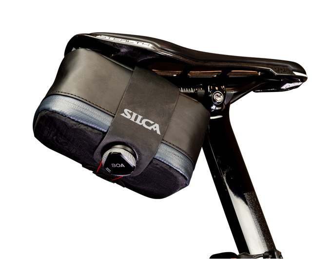 Silca Mattone Grande on a bike