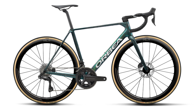 Orca M20i LTD PWR – Escape Green - Carbon View Matt