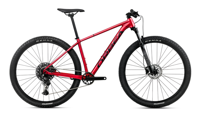 Onna 27 20 – Burning Red (Gloss) - Black (Matt)