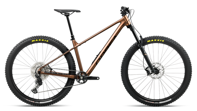 Laufey H10 – Metallic Cinnamon (Matt) - Black (Gloss)