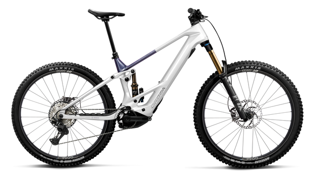 Wild TR M10 – White Chic - Tanzanite Evo C. View (Gloss)