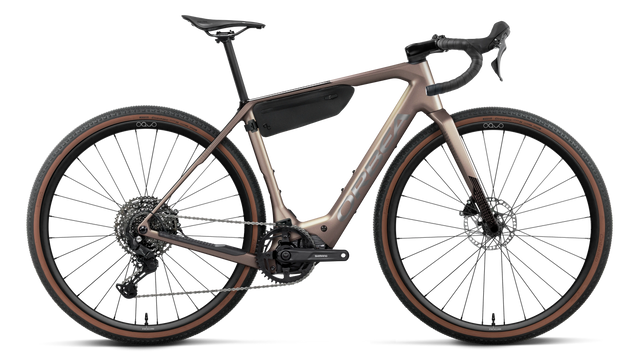 Denna M40 – Nickel Matt - Carbon Raw Gloss