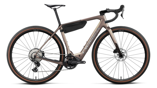 Denna M30 – Nickel Matt - Carbon Raw Gloss