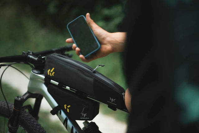 Apidura Backcountry Long Top Tube Pack (1.8L)