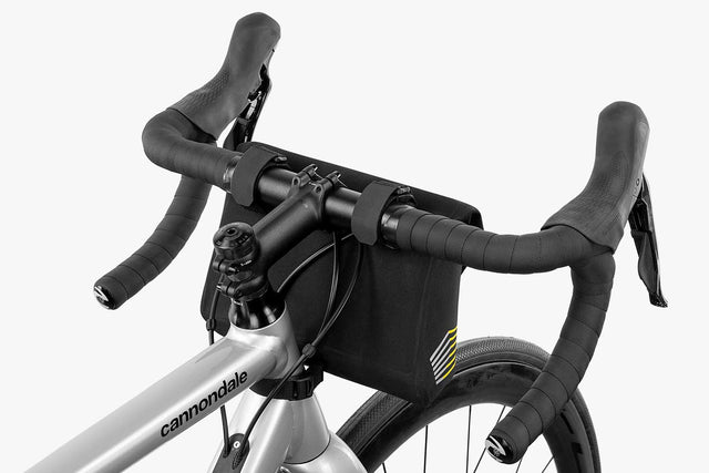 Apidura Racing Handlebar Bag (2L)