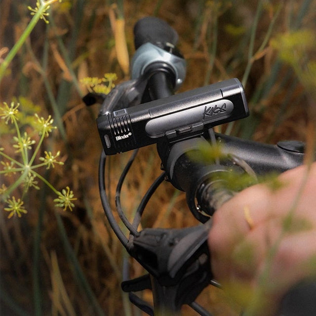Knog Blinder Pro 700 and Blinder Square Light Set