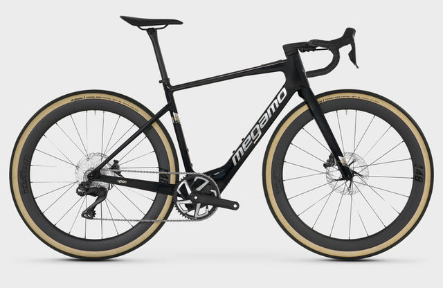 Megamo Upon 05 – Black