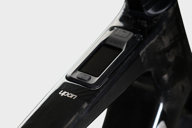 Megamo Upon 05 – Black