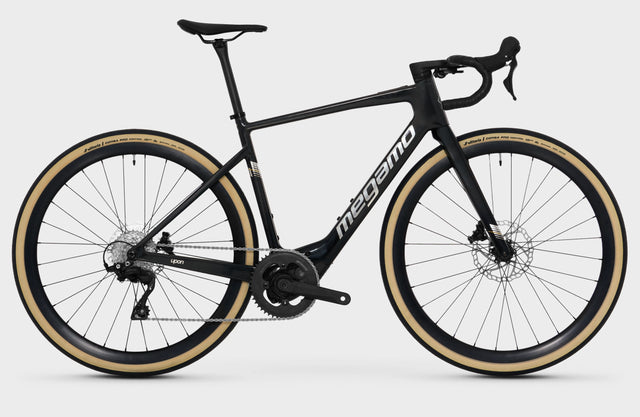 Megamo Upon 20 – Black