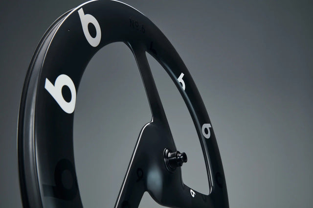 No.6 A3RO Tri-Spoke Carbon Wheel