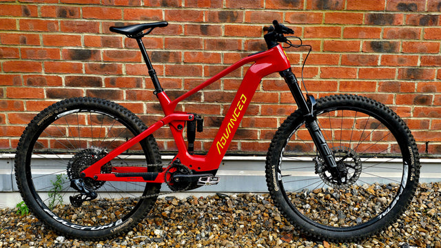 Advanced Off Road Pro Race E-MTB