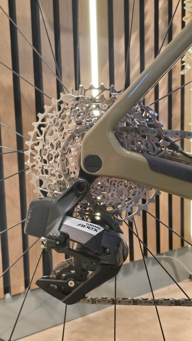 Canyon Grizl CF SL 6 Sram Apex AXS Gravel Bike Medium - SOLD