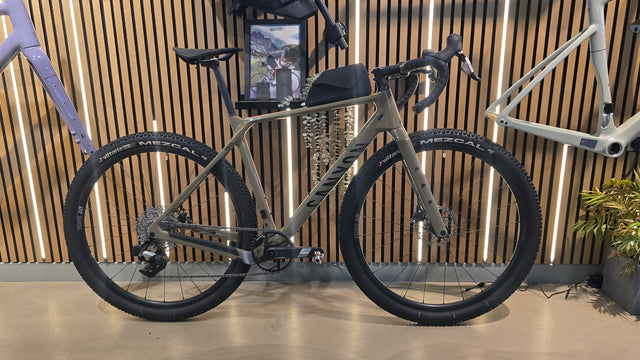 Canyon Grizl CF SL 6 Sram Apex AXS Gravel Bike Medium - SOLD