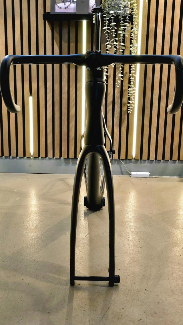 Pinarello X3 56cm Carbon Road Disc Bike Endurance Frame