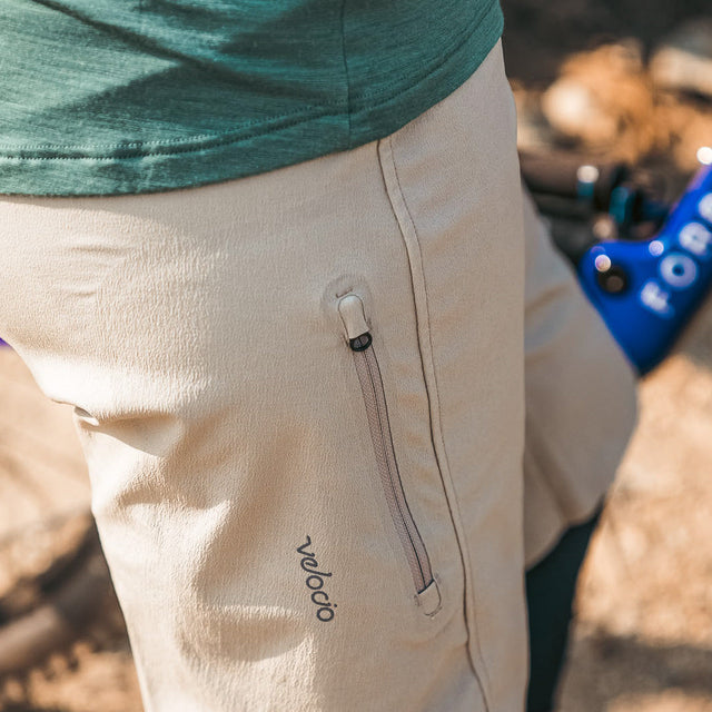 Velocio Women's TRAIL Access Short (Past Season) - additional product view