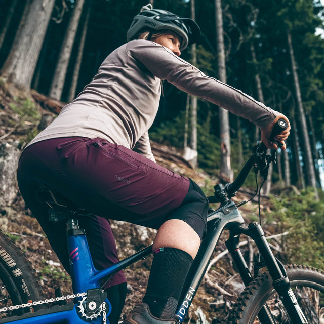 Velocio Women's Ultralight TRAIL Short (Past Season) in Black Cherry