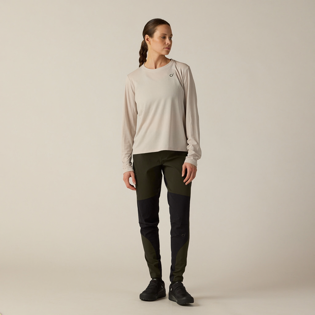 Velocio Women's ACCESS Pant in Black Olive