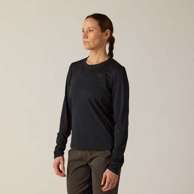 Velocio Women's Delta TRAIL Long Sleeve in Black
