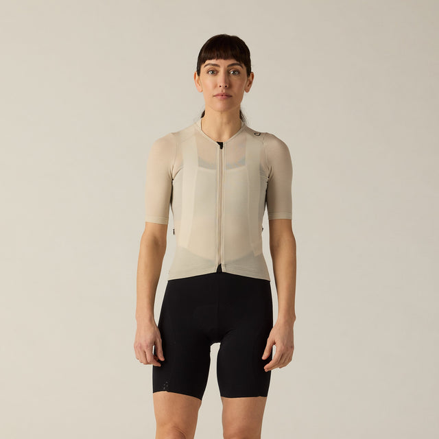 Velocio Women's LUXE Merino Jersey in Pumice Stone
