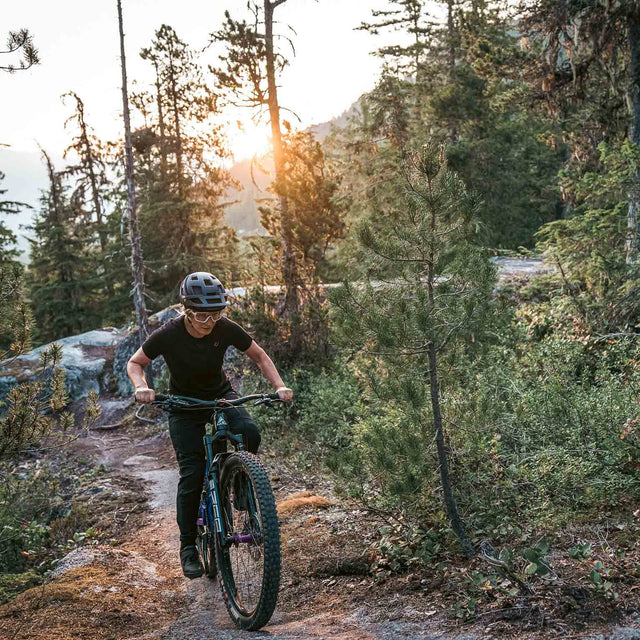 Velocio Women's Merino TRAIL Jersey (Past Season) - additional product view